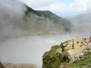 Boiling-Lake.jpg